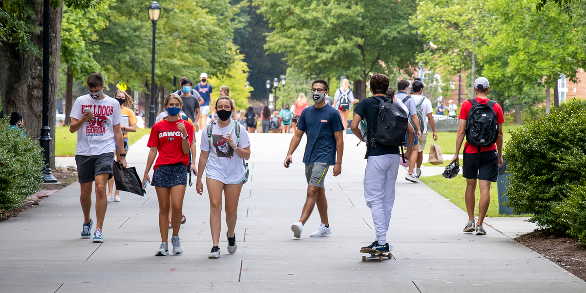 College Campuses Are COVID-19 Superspreaders, Study Suggests - Vimarsana News