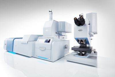 A picture of Bruker's Hyperion II FT-IR and QCL Microscope